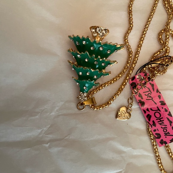🎄 Lovely traditional Betsey Johnson Christmas tree necklace - Picture 5 of 5